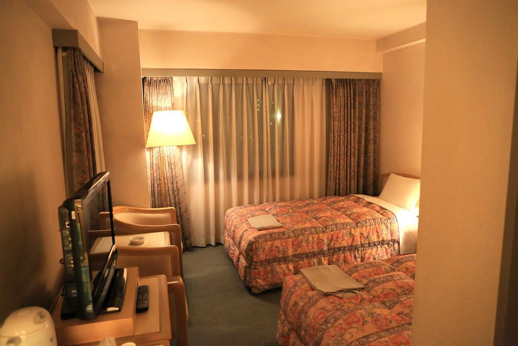 Hotel Palace Inn Toyota Toyota  Luaran gambar