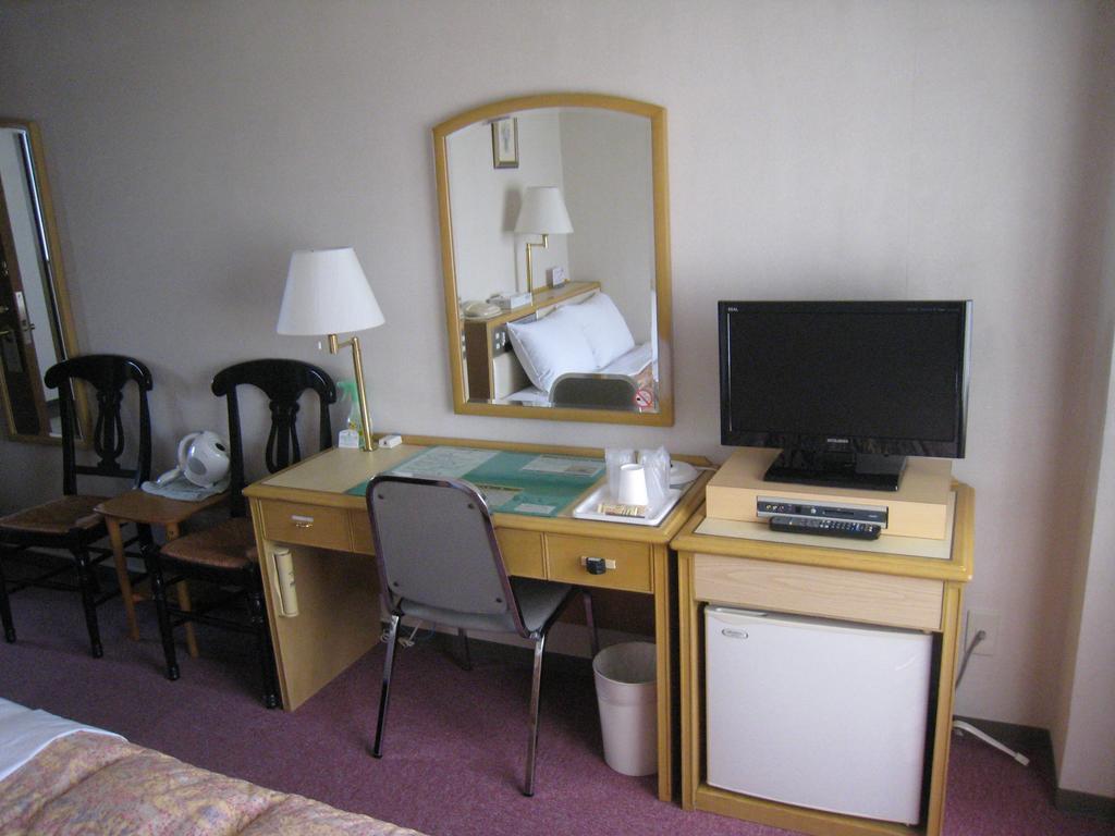 Hotel Palace Inn Toyota Toyota  Luaran gambar