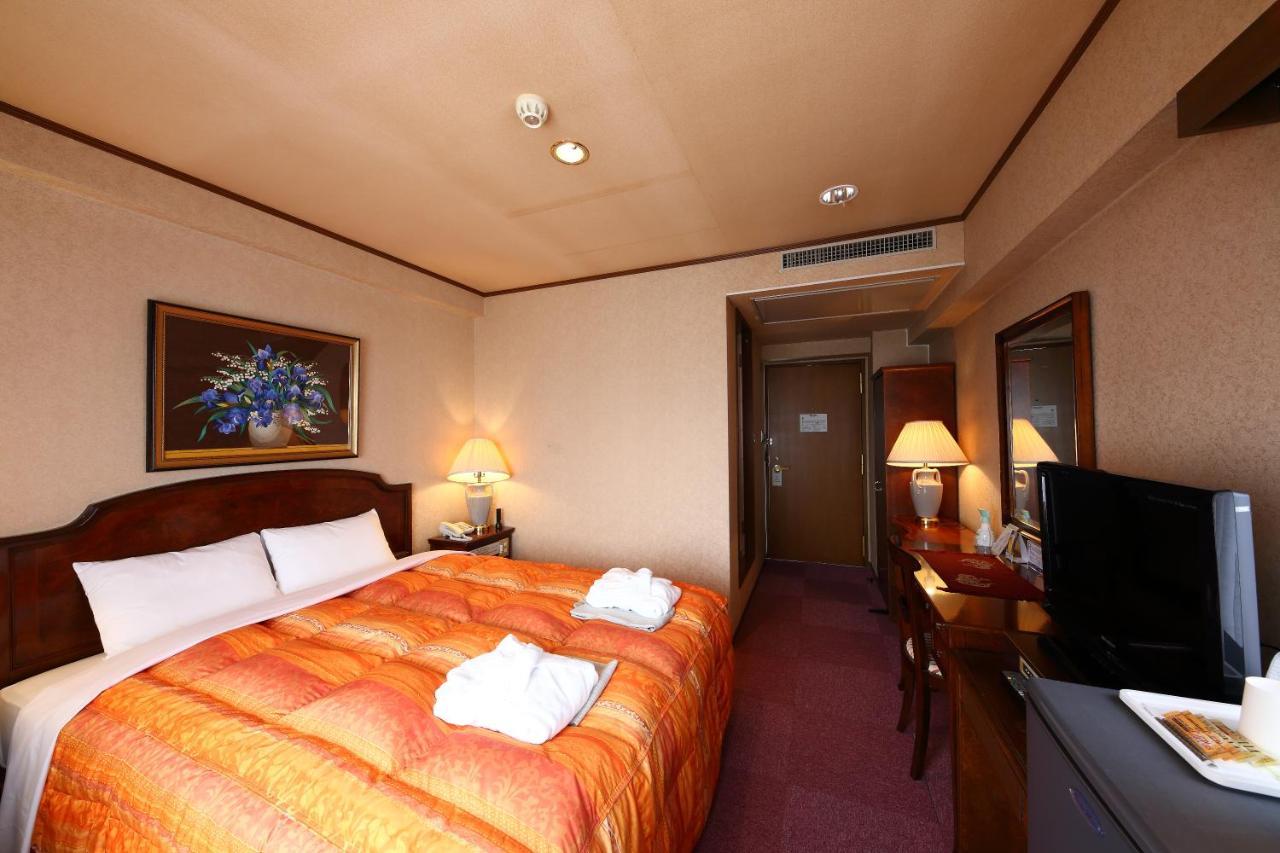 Hotel Palace Inn Toyota Toyota  Luaran gambar